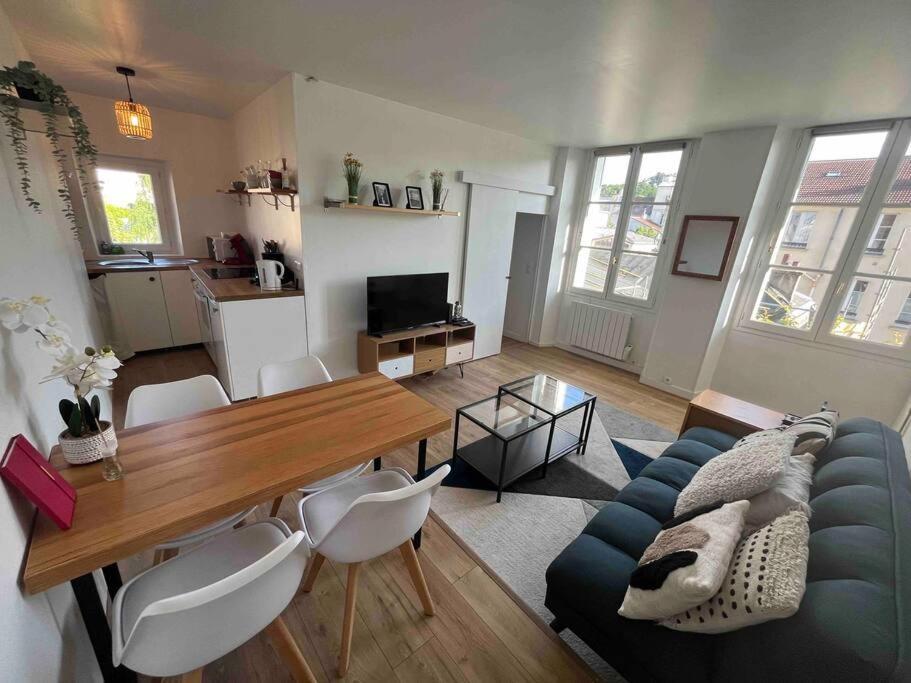 Ferienwohnung Chateau Versailles A 10 Min A Pied Exterior foto